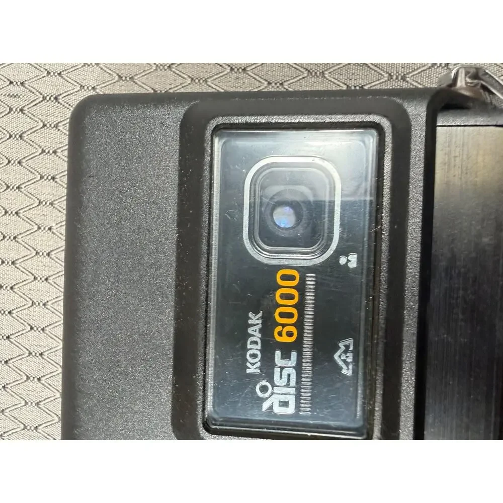 Vintage Kodak Disc 6000 Black Disc Film Camera Point Shoot Auto Flash USA 80s